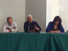 Da sinistra: il consigliere Claudio Milazzo, il presidente Ugo Di Martino e la funzionaria del Consolato Giannina Zusi.