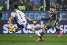 Dries Mertens porta a 4 le marcature del Napoli al Luigi Ferraris contro la Sampdoria.