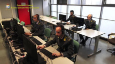Un fermo immagine tratto da un video della guardia di finanza mostra il Nucleo Speciale di Polizia Valutaria, controllo accesso abusivo ai sistemi informatici.