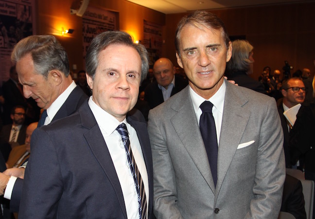 Roberto Mancini con il nostro collaboratore Emilio Buttaro in una foto del 2019