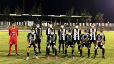 I giocatori della squadra Cacique Diriangé di Nicaragua, con guanti e mascherine.