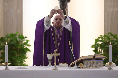 Papa Francesco durante la celebrazione della Santa Messa.