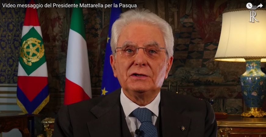 Frame dal video messaggio del Presidente della Repubblica Sergio Mattarella in occasione della Pasqua 2020.