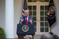 Il presidente degli Stati Uniti President Donald Trump durante la conferenza stampa nel Giradino Rosa della Casa Bianca, Washington, DC, USA,