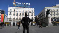 La piazza "Puerta del Sol" di Madrid.