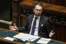 Alfonso Bonafede, ministro della giustizia, nell'aula della Camera dei Deputati