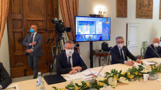 Una foto tratta dal profilo del Presidente di Confindustria, Carlo Bonomi, mostra un momento dello svolgimento della quarta giornata degli Stati Generali a Villa Pamphilj