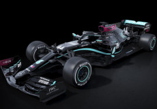 La Mercedes F1 in livrea nera contro il razzismo