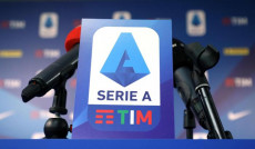 Il logo della Lega Serie A nella sala stampa dell'associazione.