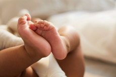 I piedini di un neonato.