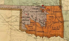 Mappa dell'Oklahoma. La metá dello stato colorato in arancione dichiarato territorio indiano