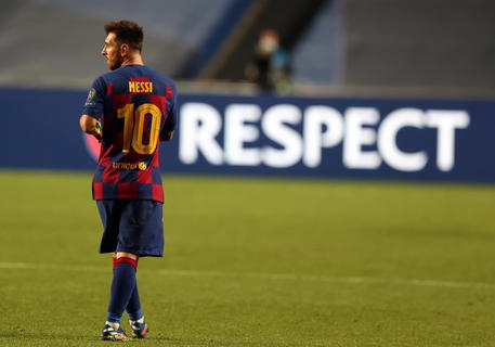 Lionel Messi con la maglia del Barcellona durante la partita di Champions persa contro il Bayern di Monaco.Archivio
