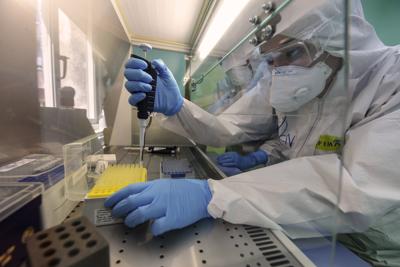 Nei laboratori ReiThera si prepara il vaccino italiano.