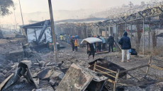 Il campo di migranti di Moria nell'isola di Lesbo distrutto dalle fiamme