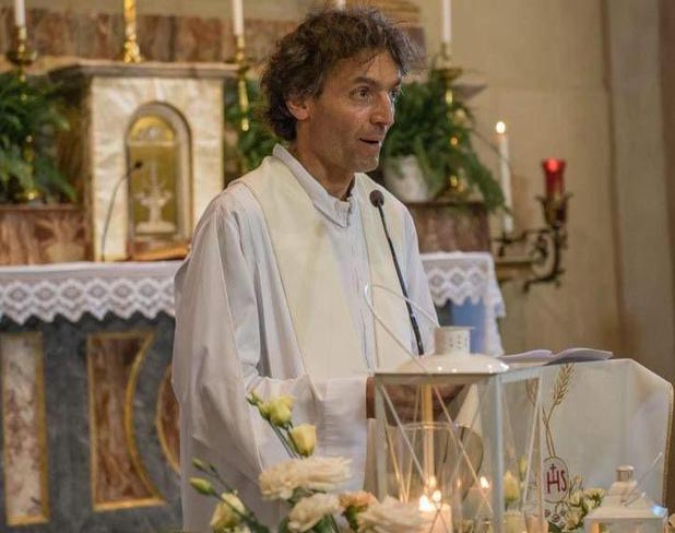 Don Roberto Malgesini, ucciso da un senzatetto con problemi psichici, in una foto diffusa dalla diocesi di Como
