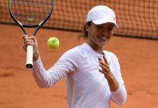 La 19enne polacca Iga Swiatek dopo aver vinto a Nadia Podoroska di Argentina al Roland ​Garros di Parigi.
