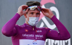 Il corridore francese Arnaud Demare alla partenza della 117A tappa del Giro d'Italia.