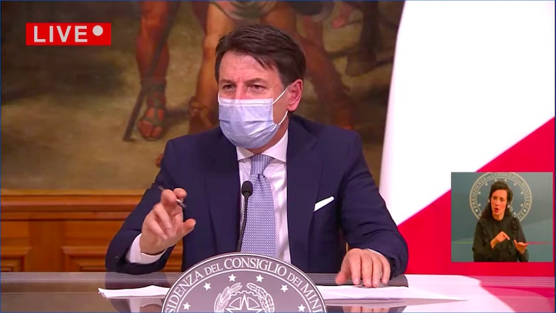Il Presidente del Consiglio, Giuseppe Conte, ha illustrato in conferenza stampa a Palazzo Chigi le nuove misure per fronteggiare l'emergenza da Covid-19