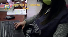 Un frame tratto da un video della Guardia di Finanza di Bari.