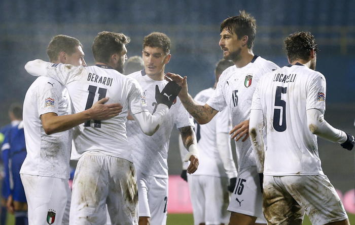 Domenico Berardi festeggia il gol del 2-0 dell'Italia contro la Bosnia in nella partita di Nations League a Sarajevo