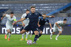 Ciro Immobile scocca il tiro del 3-1 della Lazio sullo Zenit.