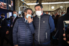 Il segretario della Lega, Matteo Salvini (d), e il presidente della Regione Lombardia, Attilio Fontana,all'assemblea generale di Assolombarda all'Hangar Aeroporto Milano di Linate, Milano