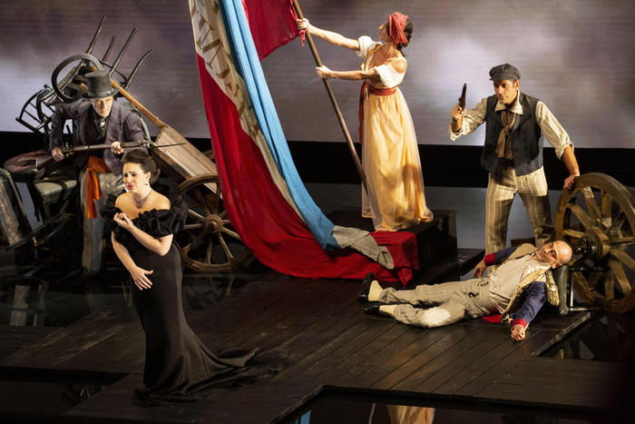 Un momento di "A riveder le stelle", dal teatro La Scala online in tv in tempi di Covid.