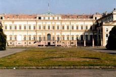 Una visuale esterna dalla Villa Reale di Monza.