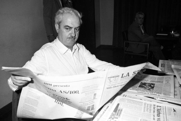 Dirigente comunista e giornalista, Emanuele Macaluso in una immagine del 06 luglio 1988.