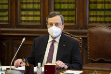 Il presidente del consiglio incaricato, Mario Draghi, durante le consultazioni con i delegati dei partiti a Montecitorio.