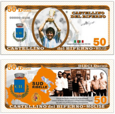 Le banconote con l'immagine di Maradona.