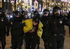 Arresti di manifestanti durante una manifestazione di massa a Mosca. Foto d'archivio