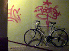 La bicicletta del professor Marco Biagi in una immagine del 20 marzo 2002