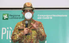 Il Generale Francesco Paolo Figliuolo interviene alla conferenza stampa organizzata dalla regione Lombardia al termine della vista allíospedale allestito presso la fiera di Milano City,