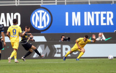Matteo Darmian segna l'1-0 che dà la vittoria all'Inter contro il Verona