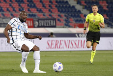 Romelu Lukaku in azione nella partita vinta dall'Inter 1-0 sul Bologna al Dall'Ara.