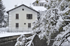 Abbondante nevicata a Chiomonte, Torino, in una foto d'archivio