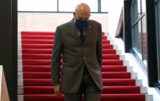 L'ex sindaco di Milano Gabriele Albertini in visita alla camera ardente di Cesare Romiti allestita presso la Camera di commercio di Milano