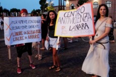 Manifestazione di protesta a Firenze alla Fortezza da Basso contro la sentenza sul caso di stupro di una ragazza