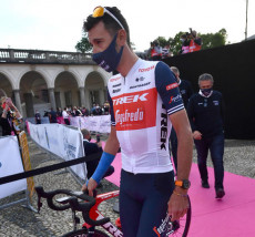 Vincenzo NIbali nella presentazion e ufficiale del Giro 2021 a Torino..