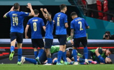 E' finita e si scatena la gioia degli azzurri. L'Italia batte l'Austria 2-1 nei tempi supplementari e passa ai quarti.
