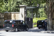 Forti misure di sicurezza accompagnano l'arrivo di Antony Blinken a Villa Taverna, residenza dell'ambasciatore americano a Rome