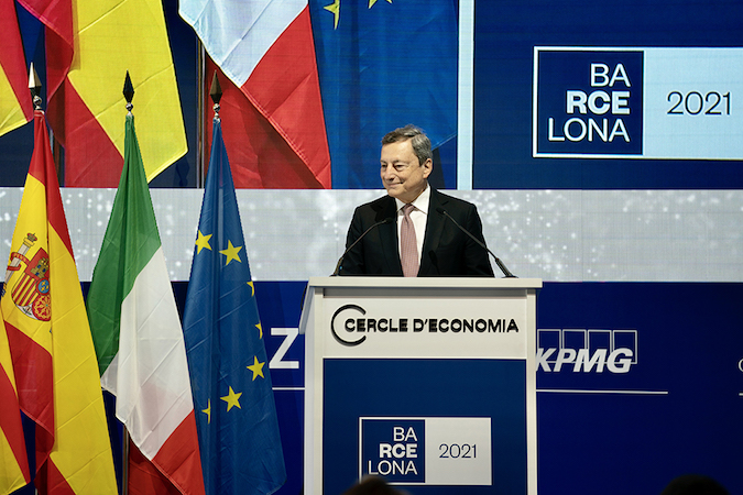 Il Presidente del Consiglio Mario Draghi è intervenuto al "Cercle d’Economia", in occasione del conferimento del "Premio per la costruzione europea".