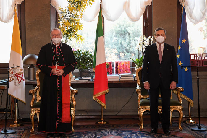 Il cardinale Pietro Parolin con il Presidente del Consiglio Mario Draghi.
