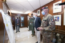 Il ministro della Difesa Lorenzo Guerini in visita al Covi, il Comando Operativo di Vertice Interforze, a Roma