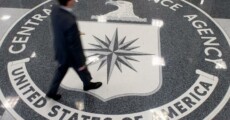 Lo scudo della Cia all'ingresso dell'Agenzia Centrale d'Inteligenza americana.