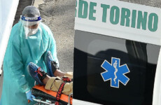 L'arrivo dei primi pazienti all'ospedale temporaneo per il Covid-19 allestito nel padiglione 5 di Torino Esposizioni al Parco del Valentino, Torino
