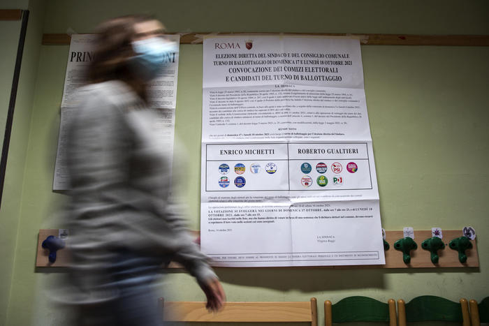 Le operazioni di voto per il ballottaggio alle elezioni amministrative per Sindaco di Roma, Roma,