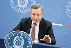 Il Presidente del Consiglio, Mario Draghi, ha illustrato in conferenza stampa il disegno di legge delega per la revisione del sistema fiscale, approvato dal Consiglio dei Ministri n. 39
