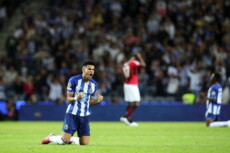 Luis Diaz festeggia il gol che segna la vittoria del Porto contro il Milan